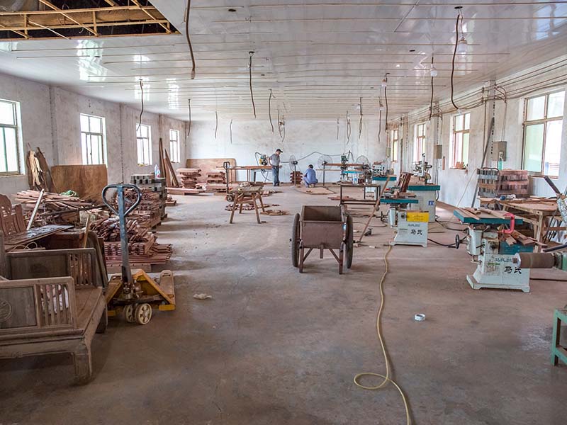 道外楼梯地板柜门的油漆修复-14