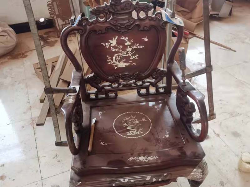 道外老旧红木家具翻新方法